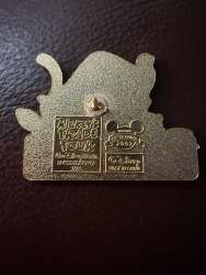 106809 - Wanna Trade? 2002 - Tigger and Rabbit - Walt Disney World alternate image