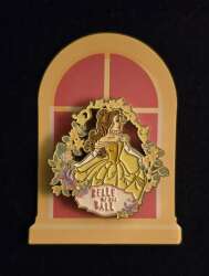 106993 - Miniso - Disney Princess Collection Glitter Metal Badge Mystery Box - Belle - Disney Licensed alternate image