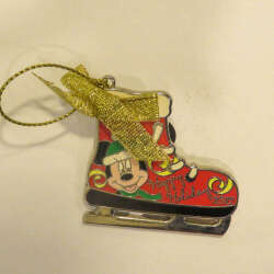 107188 - Ice Skate Ornament 2010 - Mickey Mouse