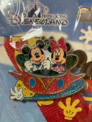 107194 - Mini Starter Lanyard Sets - Mickey and Friends 2-Pin Set 2014 - Hong Kong Disneyland alternate image
