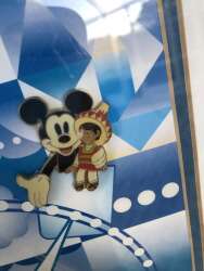 107551 - Official Disneyana Convention - it's a small world - Framed 2000 Official Disneyana Convention 6-pin Set - Disneyland Resort alternate image