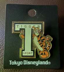 107578 - Winnie the Pooh and friends - Tigger Sports "T" - Walt Disney World alternate image
