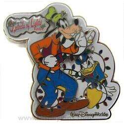 107863 - Osborne Family Spectacle of Dancing Lights - Goofy and Donald - Walt Disney World