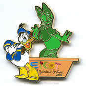 Donald Duck with Daisy Topiary