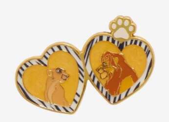 108127 - Disney Animals Heart Locket Blind Box Enamel Pin - Simba & Nala - Loungefly