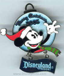 108272 - 2005 Holiday Ornament Collection - Mickey Mouse - Disneyland Resort