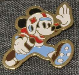 108435 - AMK Sports Mickey & Minnie - Football - Mickey Canada - Walt Disney World