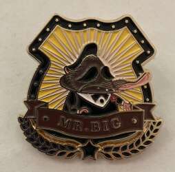 108468 - Zootopia Collection College Style Metal Badge Surprise Box - Mr. Big - Disney Licensed