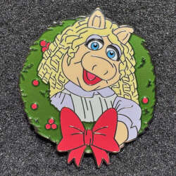 108769 - The Muppet Christmas Carol 24-Day Advent Calendar - Miss Piggy as Bettina Cratchit - Disney Store US
