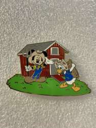 108913 - On the Farm - Mickey and Donald On the Farm - Disney Store US