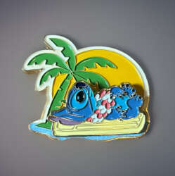 109007 - Miniso - Stitch Hawaii Metal Badge Collection - Stitch on a Float - Disney Licensed alternate image