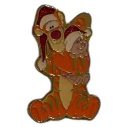 109107 - Unknown Series - Tigger Holding Piglet Christmas - Loungefly