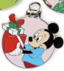 109266 - Pluto's Christmas Tree Mystery Collection - Mickey with presents alternate image