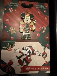 109691 - Gift Card GWP Promotion 2025 - Nutcrackers - Mickey Nutcracker - Walt Disney World alternate image