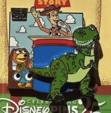 109849 - Toy Story 30th Anniversary - Woody & Friends alternate image