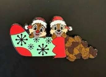 110011 - Hot Topic - Holiday - Chip and Dale Acorn Stocking - Loungefly alternate image