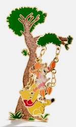110026 - Baublebar Exclusives - Winnie the Pooh - Winnie The Pooh & Tigger Swinging - Disney Licensed