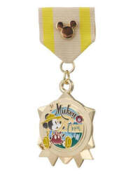 110107 - Miniso - Mickey Medal of Honor Hiking Club Mystery Box - Mickey C’mon Let’s Go - Disney Licensed alternate image