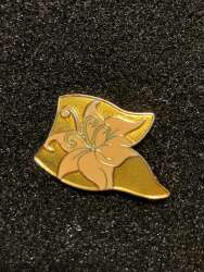 110166 - Tangled 15th Anniversary Sun Mystery Collection - Corona Sun Flower alternate image