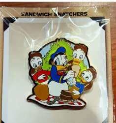 110215 - Donald and Nephews - Donald and Nephews - Sandwich Snatchers - Disneyland Resort