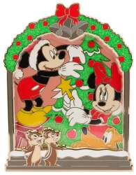 Santa Mickey & Friends Decorating Christmas Tree Window Jumbo