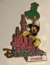 Disneyland Castle Mickey with Goofy Balloon