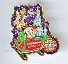 111135 - Merry Christmas 2004 - Mickey Mouse in Santa's Sleigh Flying Over Cinderella Castle - Walt Disney World