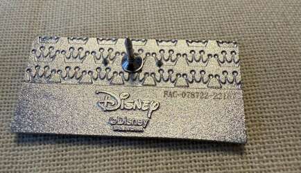 100075 - Lilo & Stitch - Stitch - Game on - Loungefly alternate image