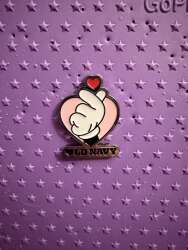 111590 - Old Navy x Disney - Old Navy Hand Holding Heart - Disney Licensed alternate image