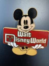 111728 - Mickey Mouse holding Walt Disney World sign - Mickey Mouse - Walt Disney World