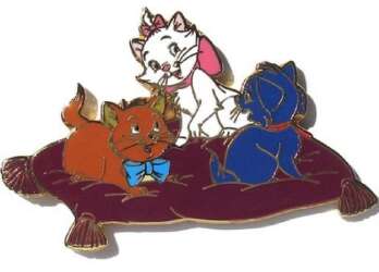 13952 - The Aristocats - Aristocats Kittens on Pillow - Disney Auctions