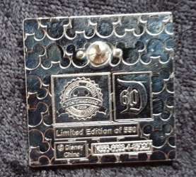 11007 - Disneyland 60th Anniversary Castle Puzzle Mystery Collection - Snow White - Disneyland Resort alternate image