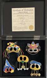15731 - Mickey's Parti Gras - Event Exclusive - Character Mask Pins Boxed Set - Walt Disney World alternate image