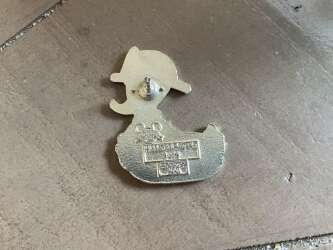 18152 - WDW Hidden Mickey Series 2008: Rubber Duck Donalds - Firefighter - Walt Disney World alternate image