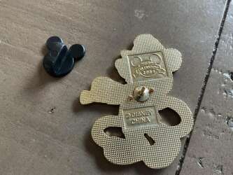 18339 - Fire Fighter - Firefighter Mickey - Walt Disney World alternate image