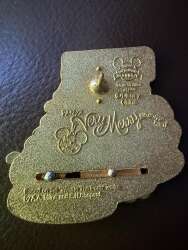 19810 - Mickey's Very Merry Christmas Party (MVMCP) 2004 - Winnie the Pooh and Friends - Walt Disney World alternate image