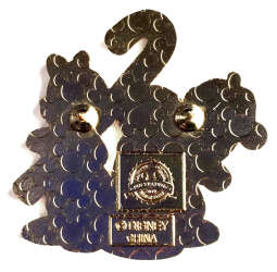 22079 - Christmas 2010 - Chip and Dale with a Candy Cane and Santa Candle alternate image