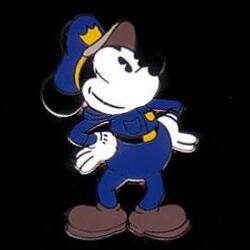 22660 - World Of Disney (NYC) - Mickey Mouse Officer - Disney Store US