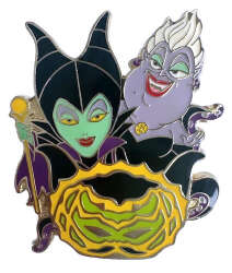 22858 - Tokyo DisneySea Abu's Bazaar Game Prizes - The Villains World 2017 - Maleficent and Ursula with Maleficent Cauldron - Tokyo Disneyland Resort