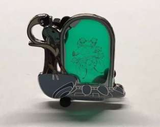 22004 - November 2017 Park Pack - Grand Councilwoman and Stitch - Green Stained Glass with Upside Down Stitch - Disney Store US alternate image