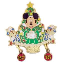 EPCOT Candlelight Processional 2015 - Mickey, Chip, & Dale