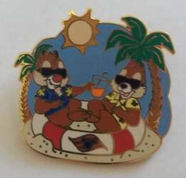 33515 - At the Beach Booster - Chip and Dale - Disney Cruise Line
