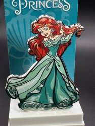 33590 - FigPin - Disney Princesses - Ariel in Green Dress #225 - FiGPiN