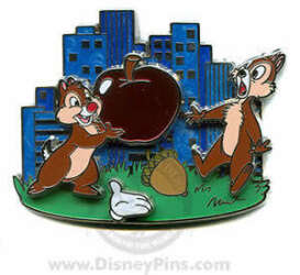 34763 - World Of Disney (NYC) - White Glove - Chip and Dale - Disney Store US