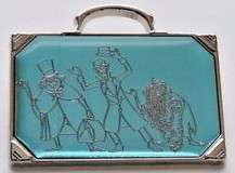 18317 - Haunted Mansion - Hitchhiking Ghosts Suitcase