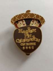 35555 - Happiest Pin Celebration On Earth - Chip & Dale Popping out of an Acorn - Walt Disney World alternate image