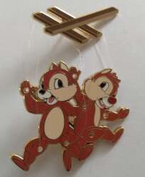 35854 - Character puppets - Chip and Dale - Disney Studio Store Hollywood / Soda Fountain