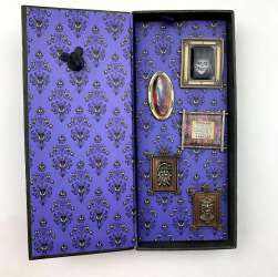 8972 - Haunted Mansion O'Pin House - Corridor of Doors Boxed Set - Disneyland Resort alternate image