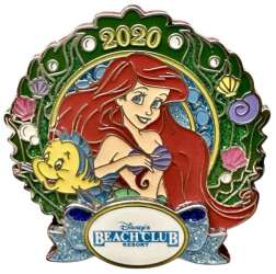 37748 - Resort Holiday Collection 2020: Glitter Wreaths - Beach Club Resort - Ariel & Flounder Wreath - Walt Disney World