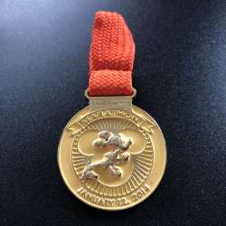 40662 - runDisney: Walt Disney World Marathon Weekend - 2014 Marathon Medal - Mickey Mouse - Walt Disney World